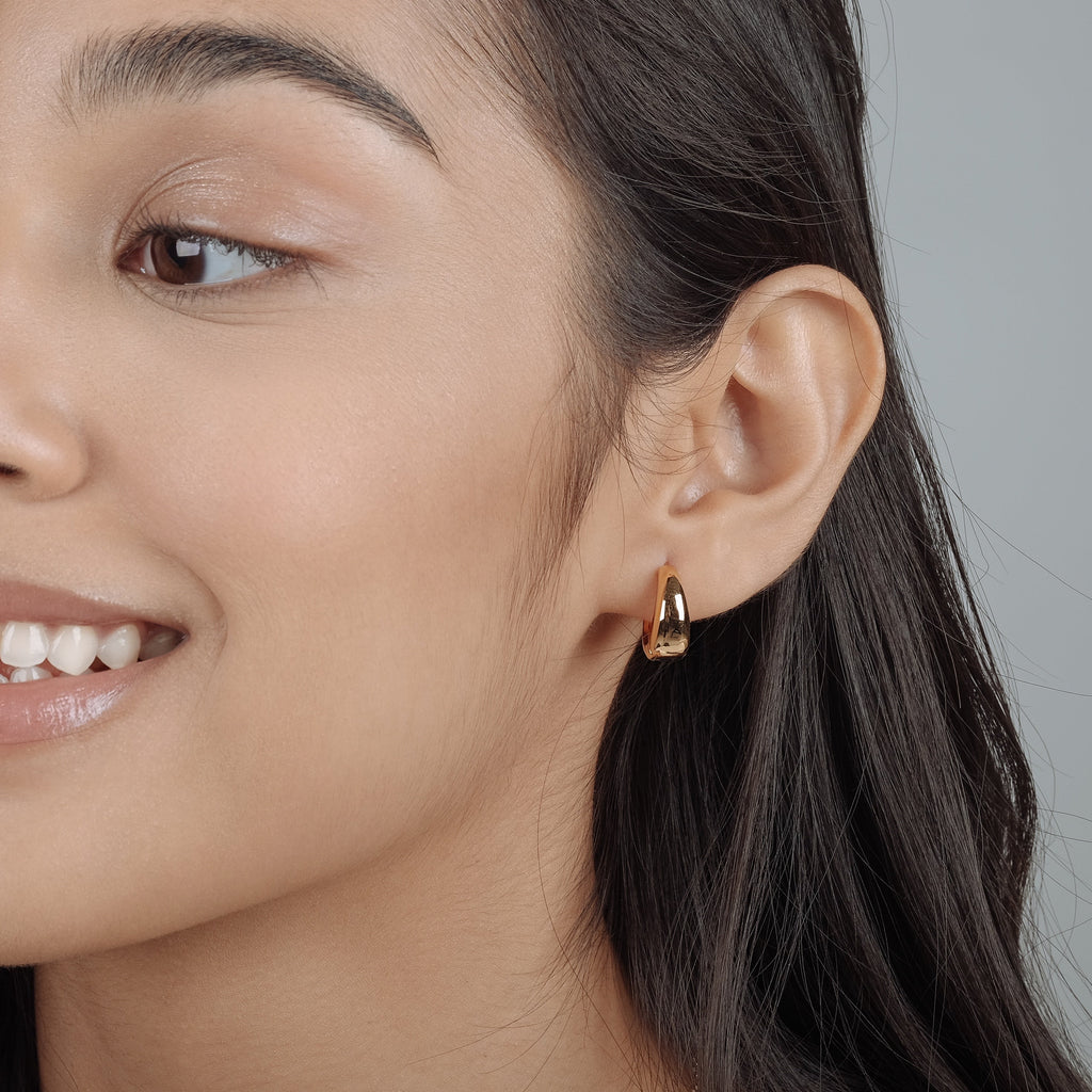 Luri Tiny Hoops (18K Gold Brass)